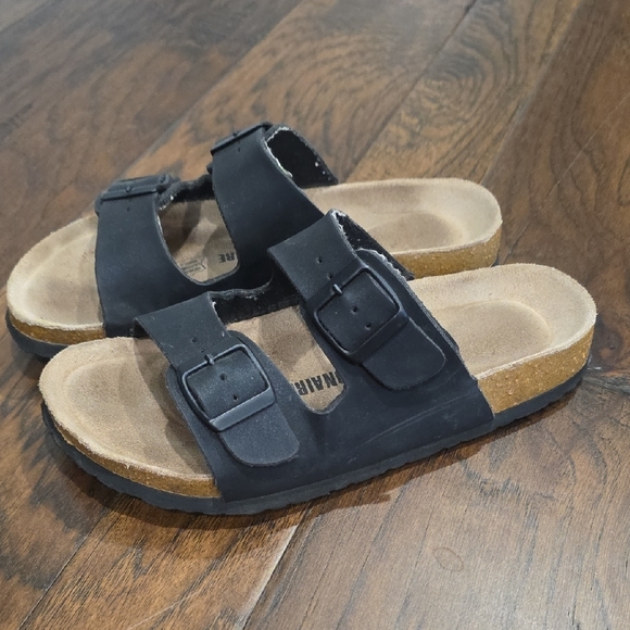 Cushionaire Sandals - Picture 2 of 3